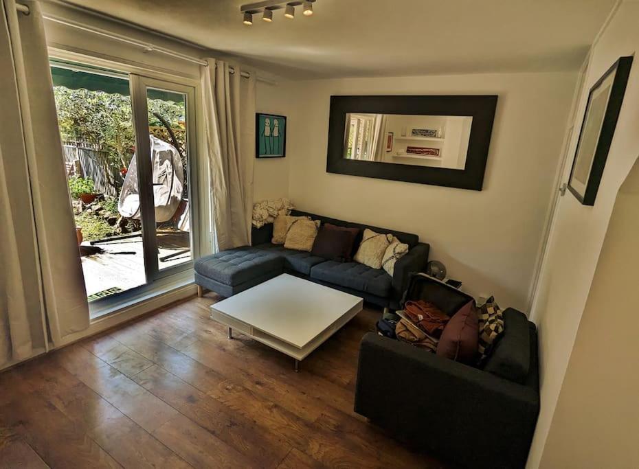 Charming 2-Bed Garden Flat Apartamento Londres Exterior foto