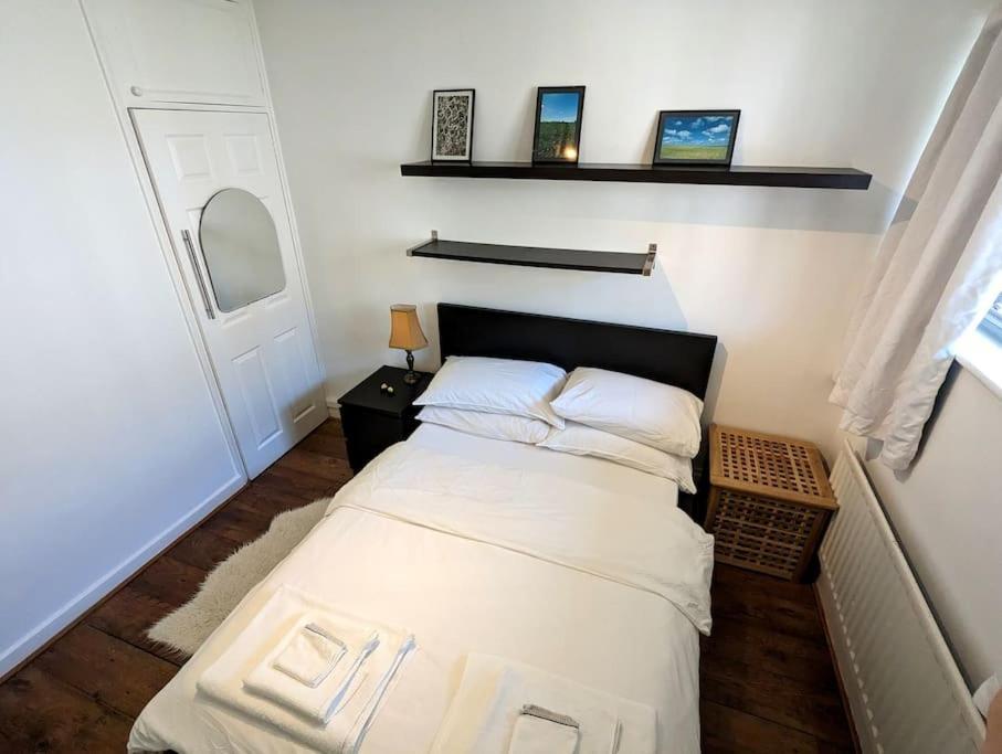Charming 2-Bed Garden Flat Apartamento Londres Exterior foto