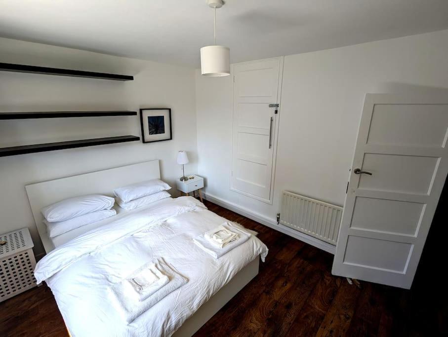 Charming 2-Bed Garden Flat Apartamento Londres Exterior foto