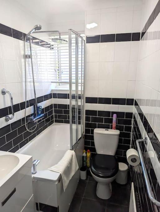 Charming 2-Bed Garden Flat Apartamento Londres Exterior foto