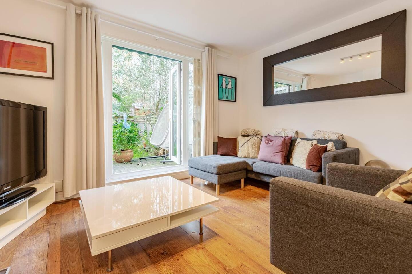 Charming 2-Bed Garden Flat Apartamento Londres Exterior foto