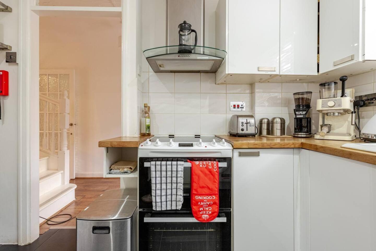 Charming 2-Bed Garden Flat Apartamento Londres Exterior foto
